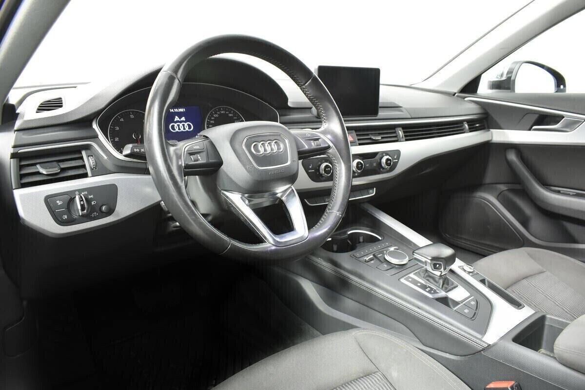 Audi A4, 2.0 л, Робот, 2016 фото 11