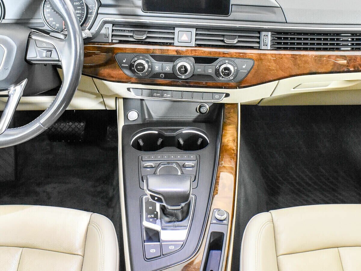 Audi A4, 2.0 л, Робот, 2016 фото 2