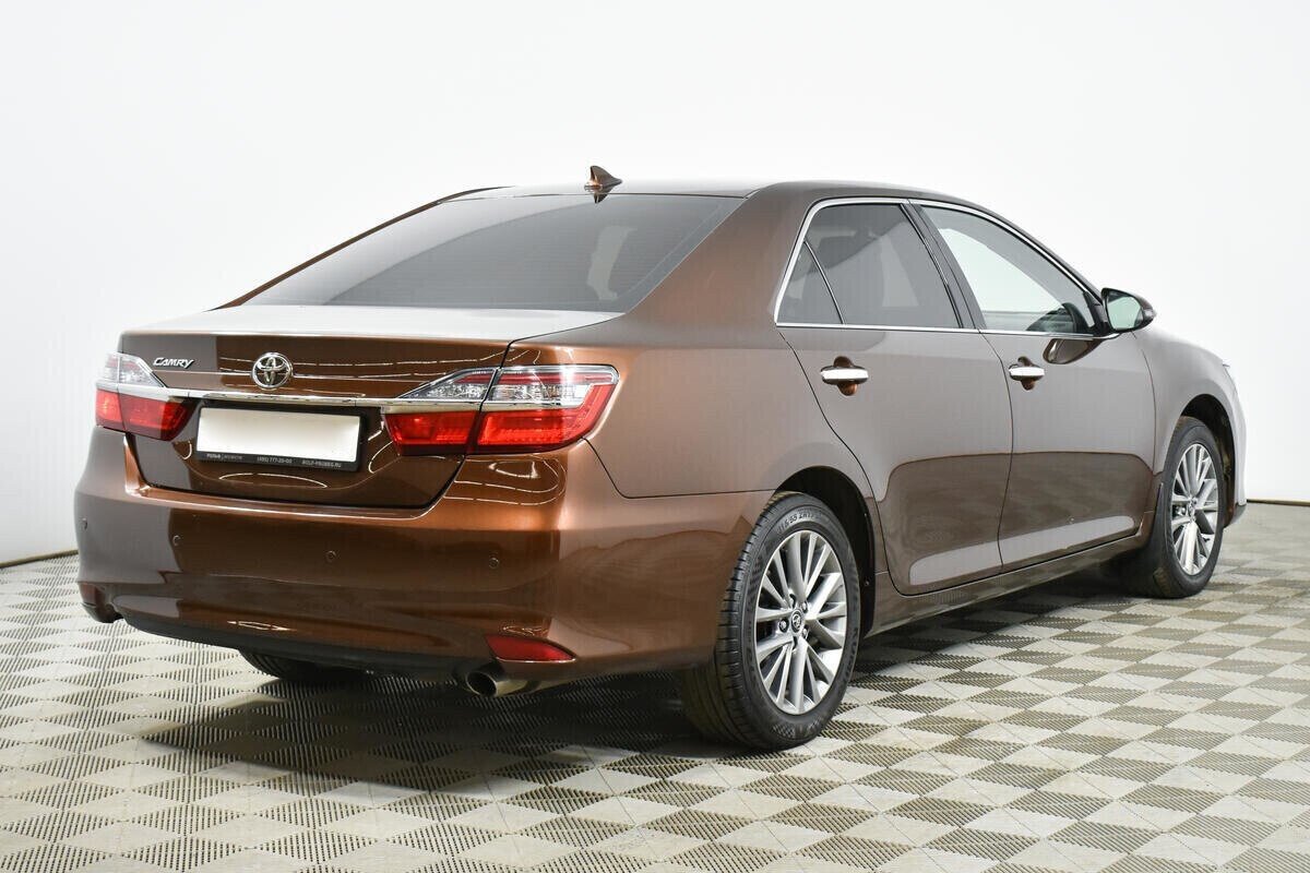 Toyota Camry, 2.5 л, АТ, 2017 фото 4