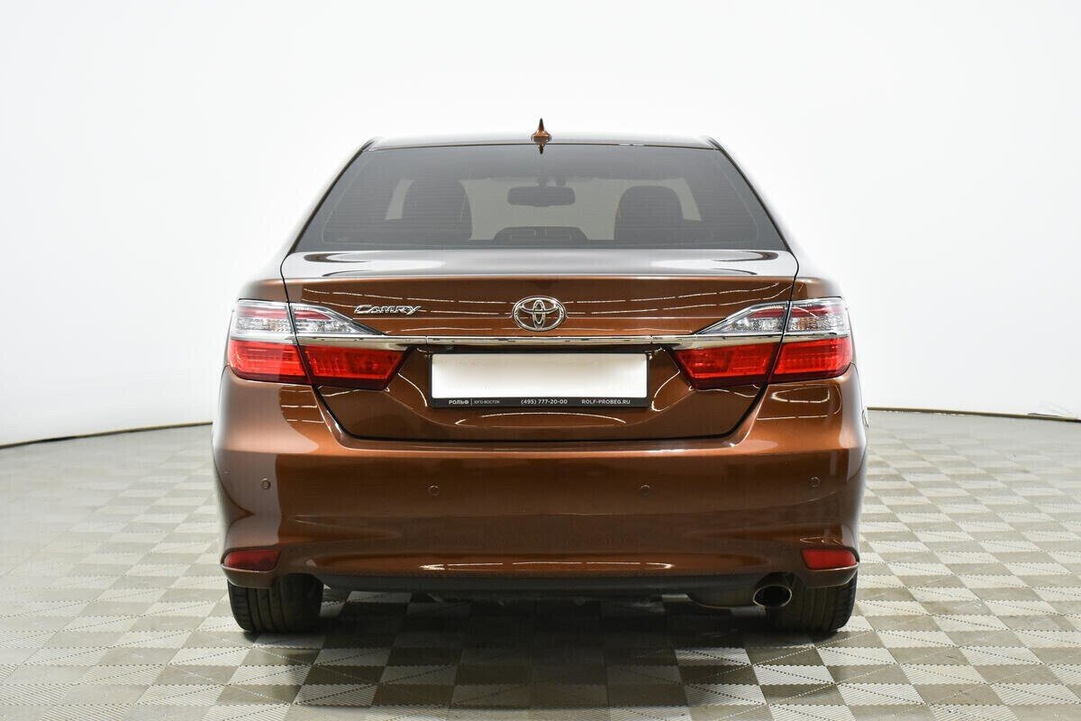 Toyota Camry, 2.5 л, АТ, 2017 фото 8