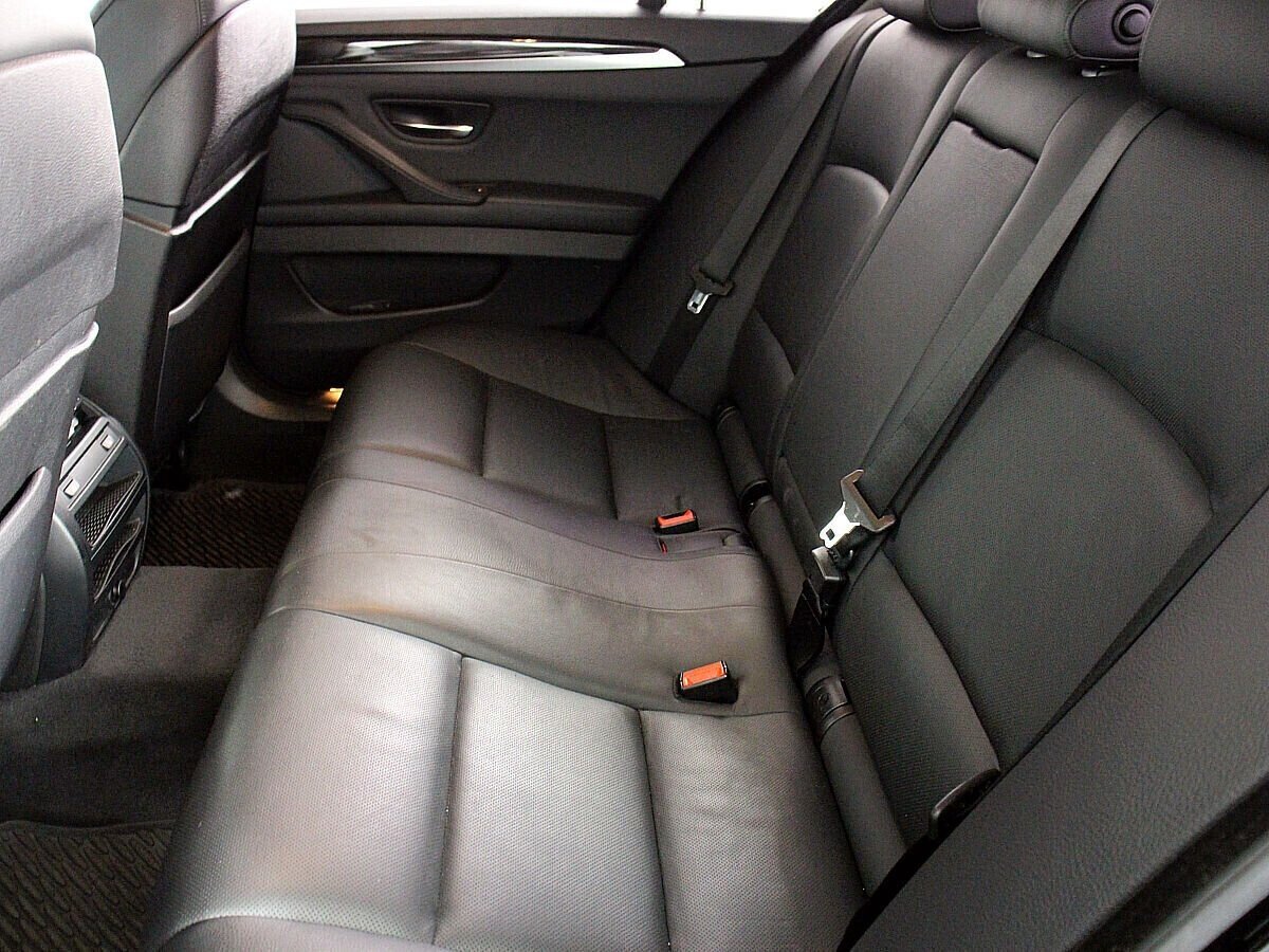 BMW 5 серии, 3.0 л, АТ, 2013 фото 1