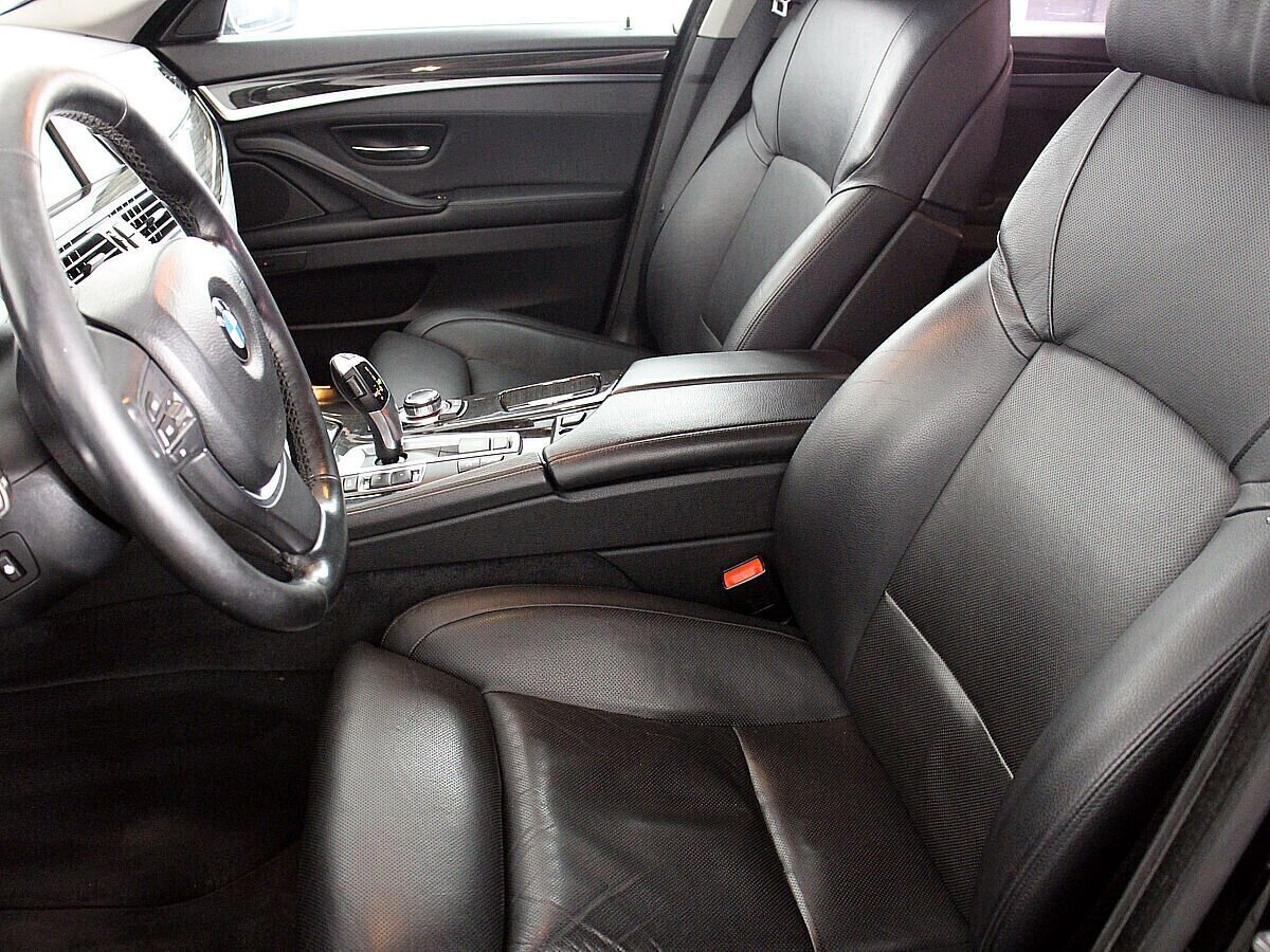 BMW 5 серии, 3.0 л, АТ, 2013 фото 9
