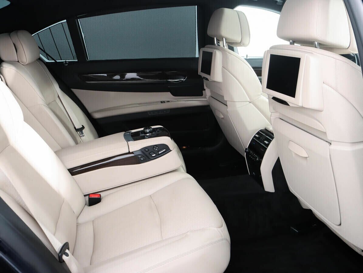 BMW 7 серии, 4.4 л, АТ, 2010 фото 1