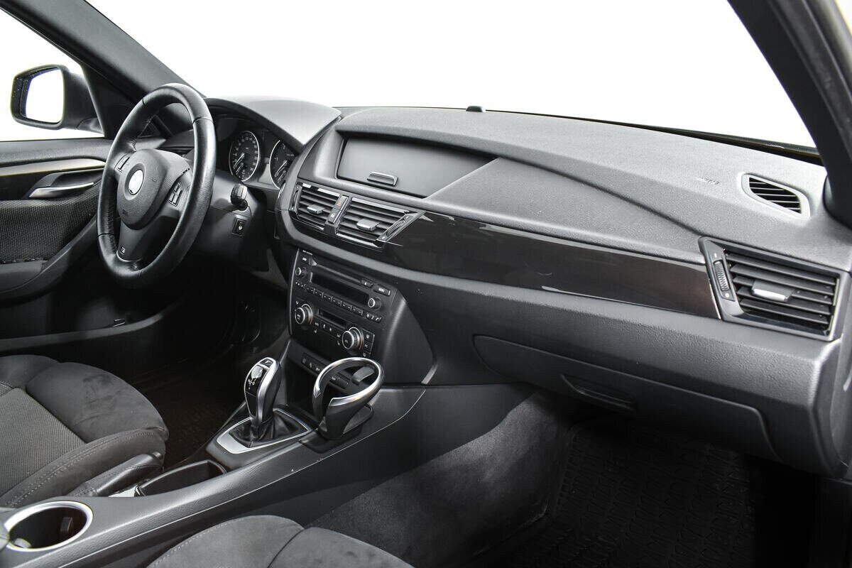 BMW X1, 2.0 л, АТ, 2015 фото 2