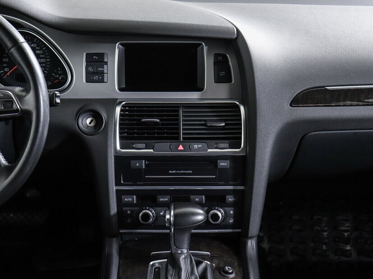 Audi Q7, 3.0 л, АТ, 2012 фото 2