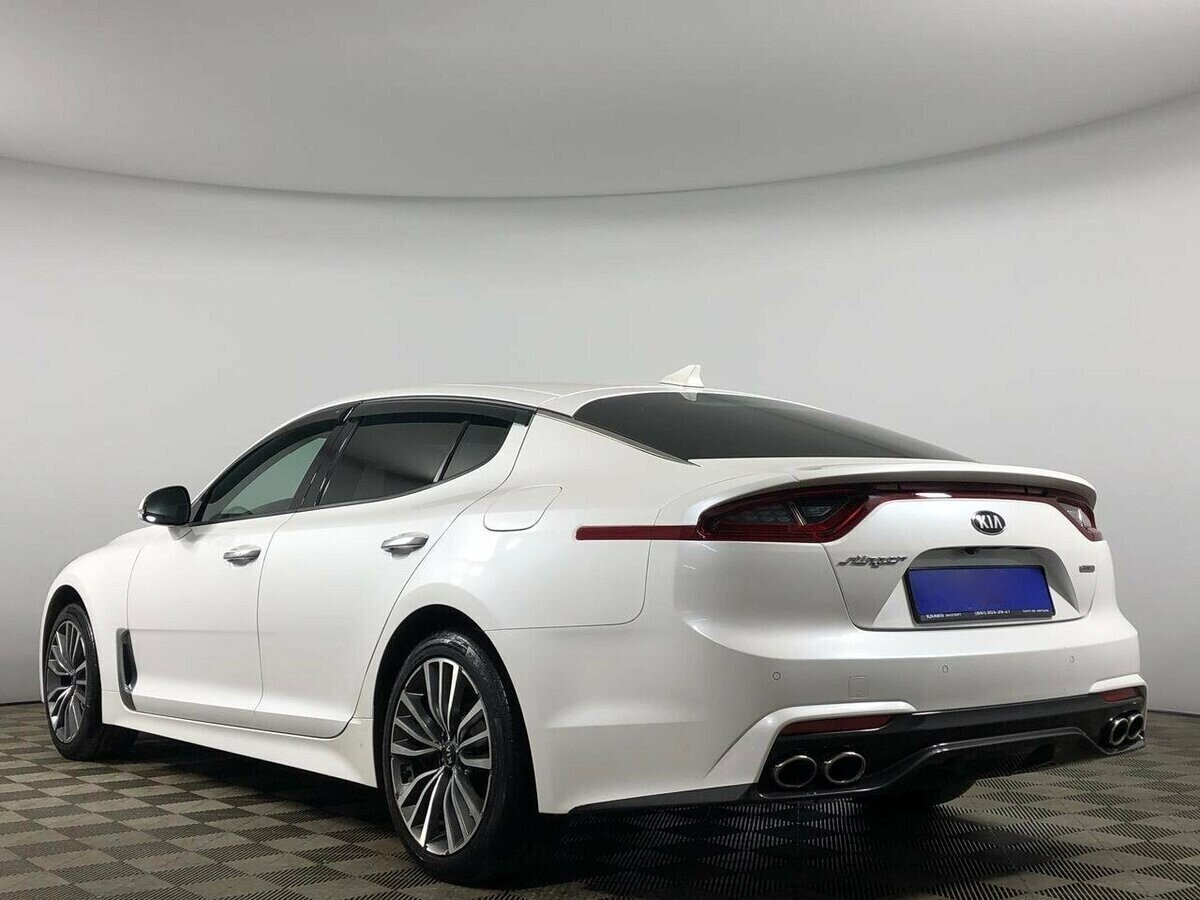 Kia Stinger, 2.0 л, АТ, 2018 фото 6