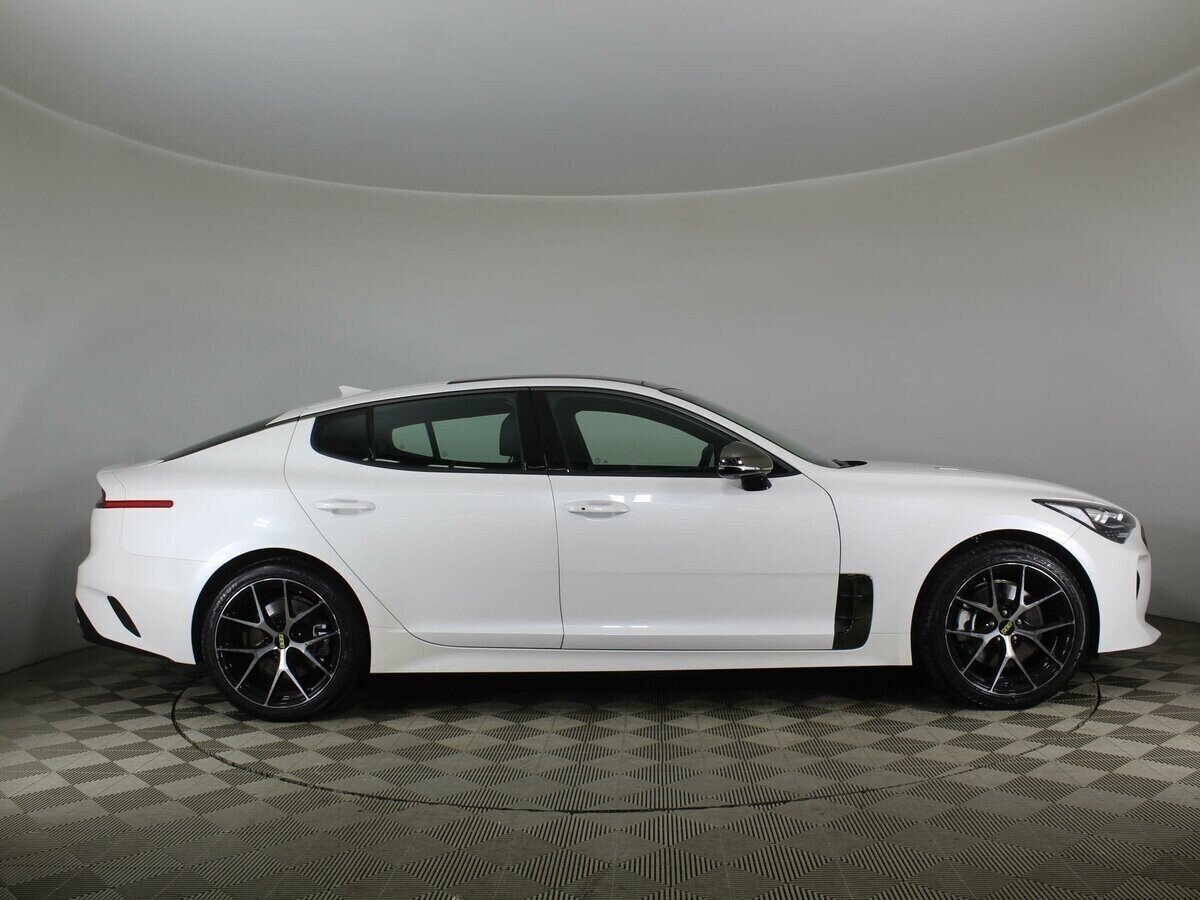 Kia Stinger, 2.0 л, АТ, 2018 фото 10