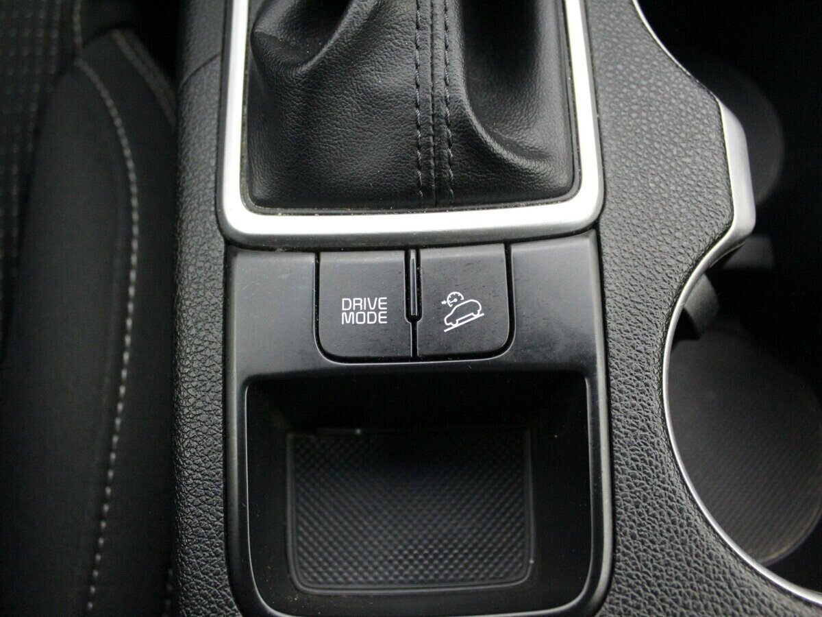 Kia Sportage, 2.0 л, АТ, 2016 фото 2