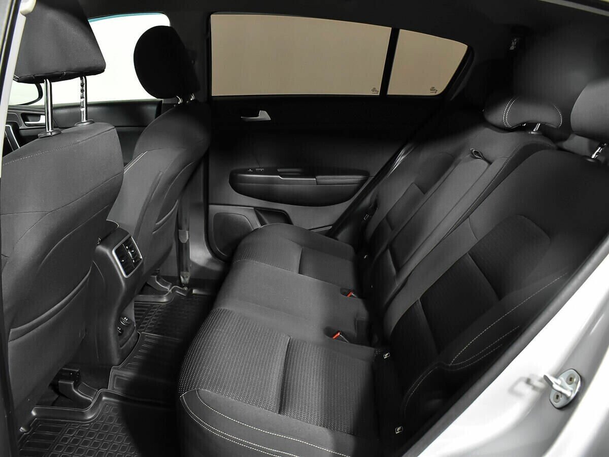 Kia Sportage, 2.0 л, АТ, 2016 фото 1
