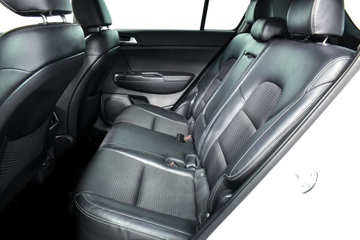 Kia Sportage, 2.0 л, АТ, 2016 фото 1