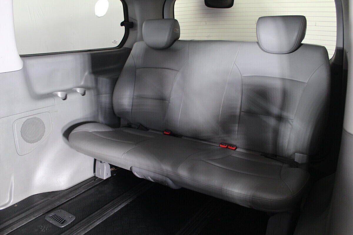 Hyundai Grand Starex, 2.5 л, АТ, 2014 фото 1