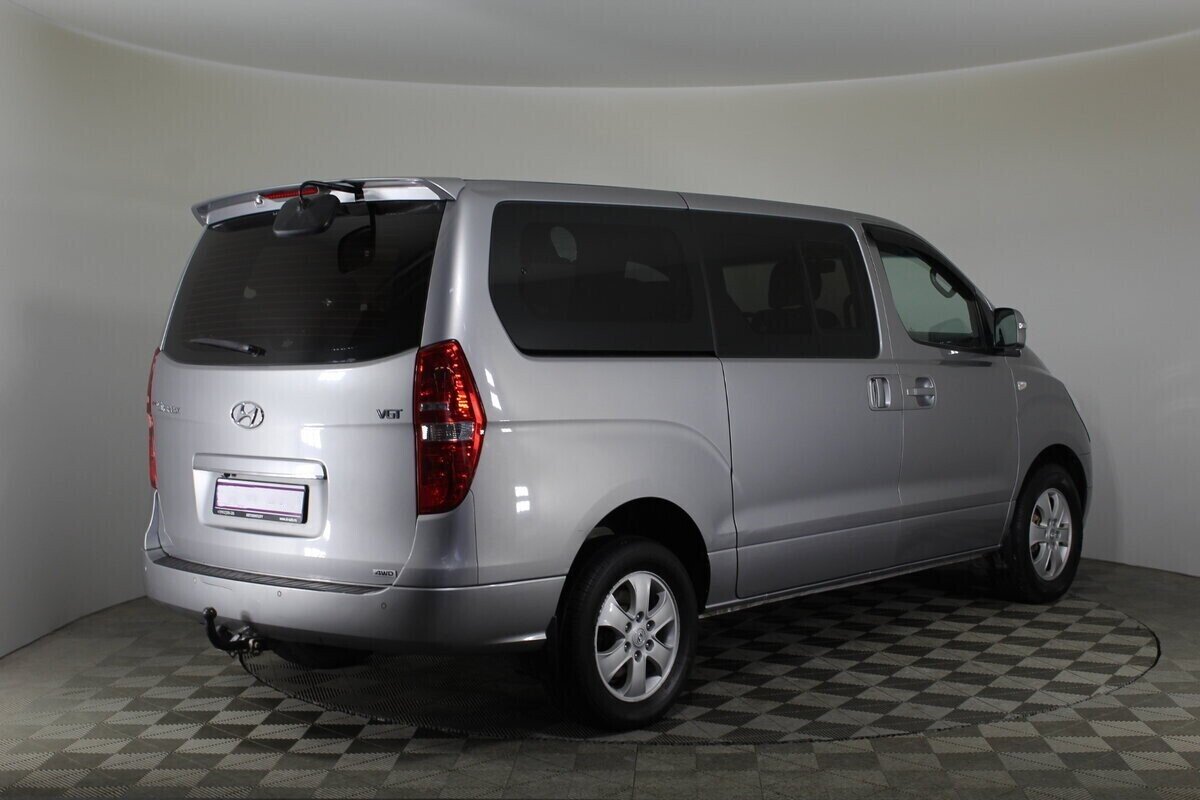 Hyundai Grand Starex, 2.5 л, АТ, 2014 фото 4