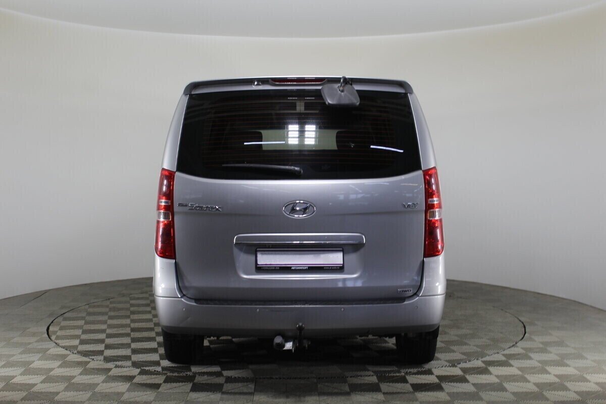 Hyundai Grand Starex, 2.5 л, АТ, 2014 фото 8