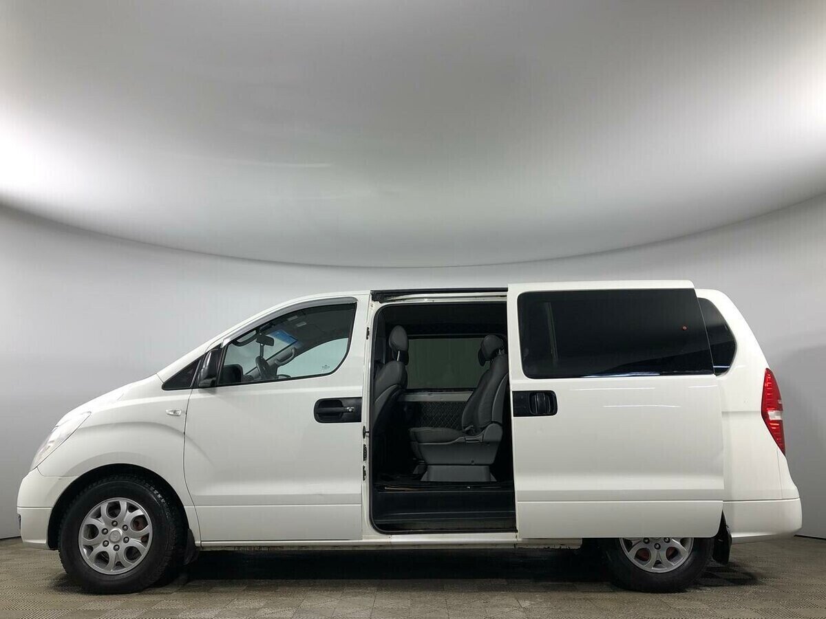 Hyundai Grand Starex, 2.5 л, АТ, 2014 фото 7
