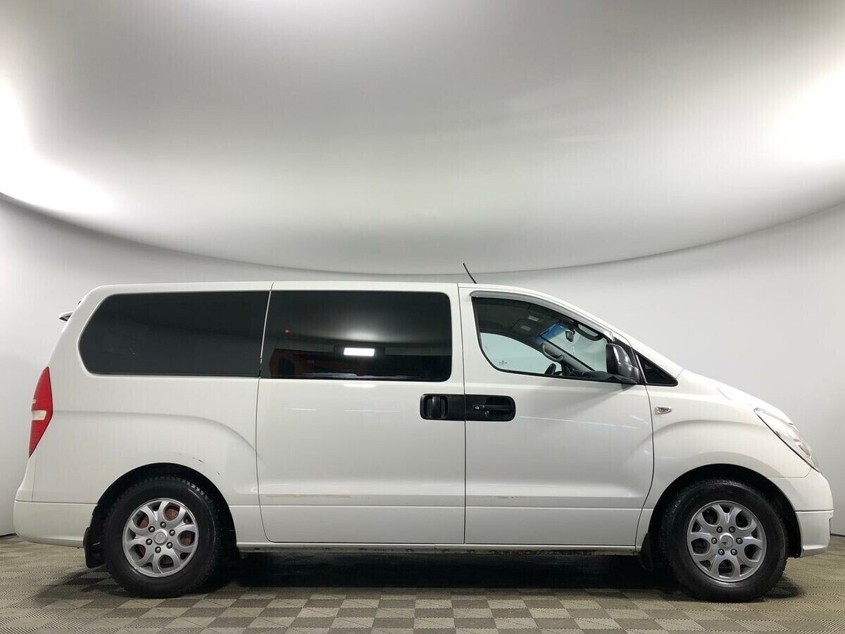 Hyundai Grand Starex, 2.5 л, АТ, 2014 фото 8