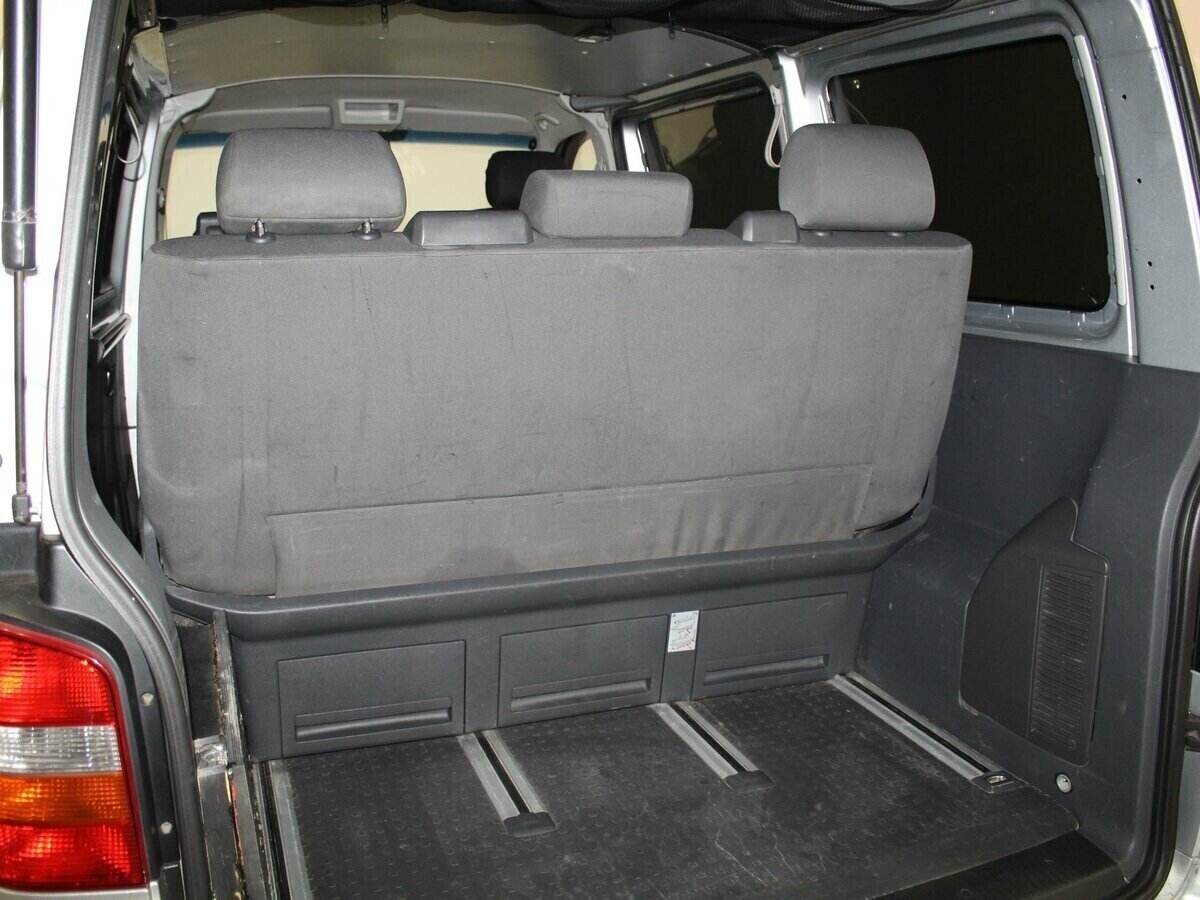 Volkswagen Multivan, 2.5 л, МТ, 2007 фото 1