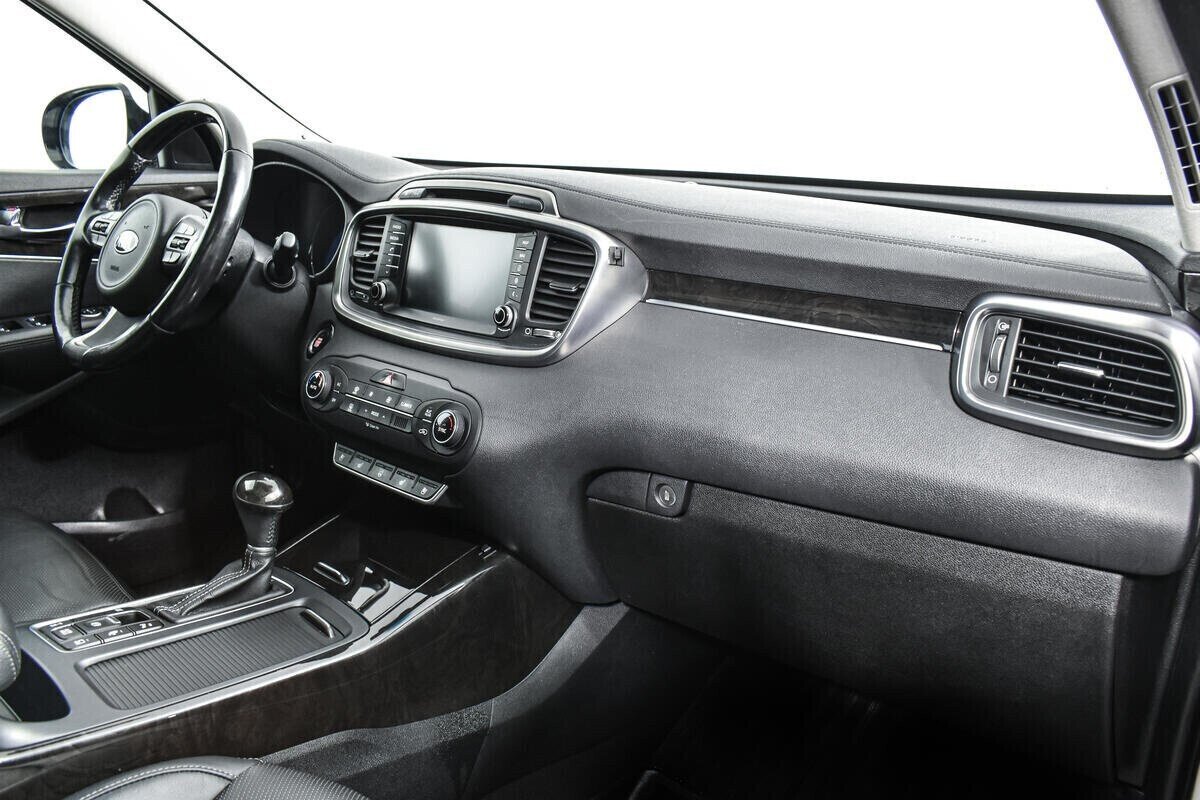 Kia Sorento, 2.2 л, АТ, 2017 фото 13