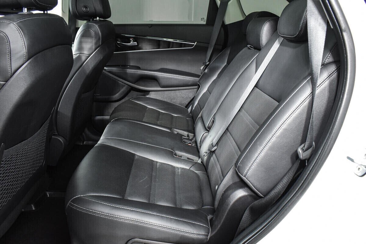Kia Sorento, 2.2 л, АТ, 2017 фото 2