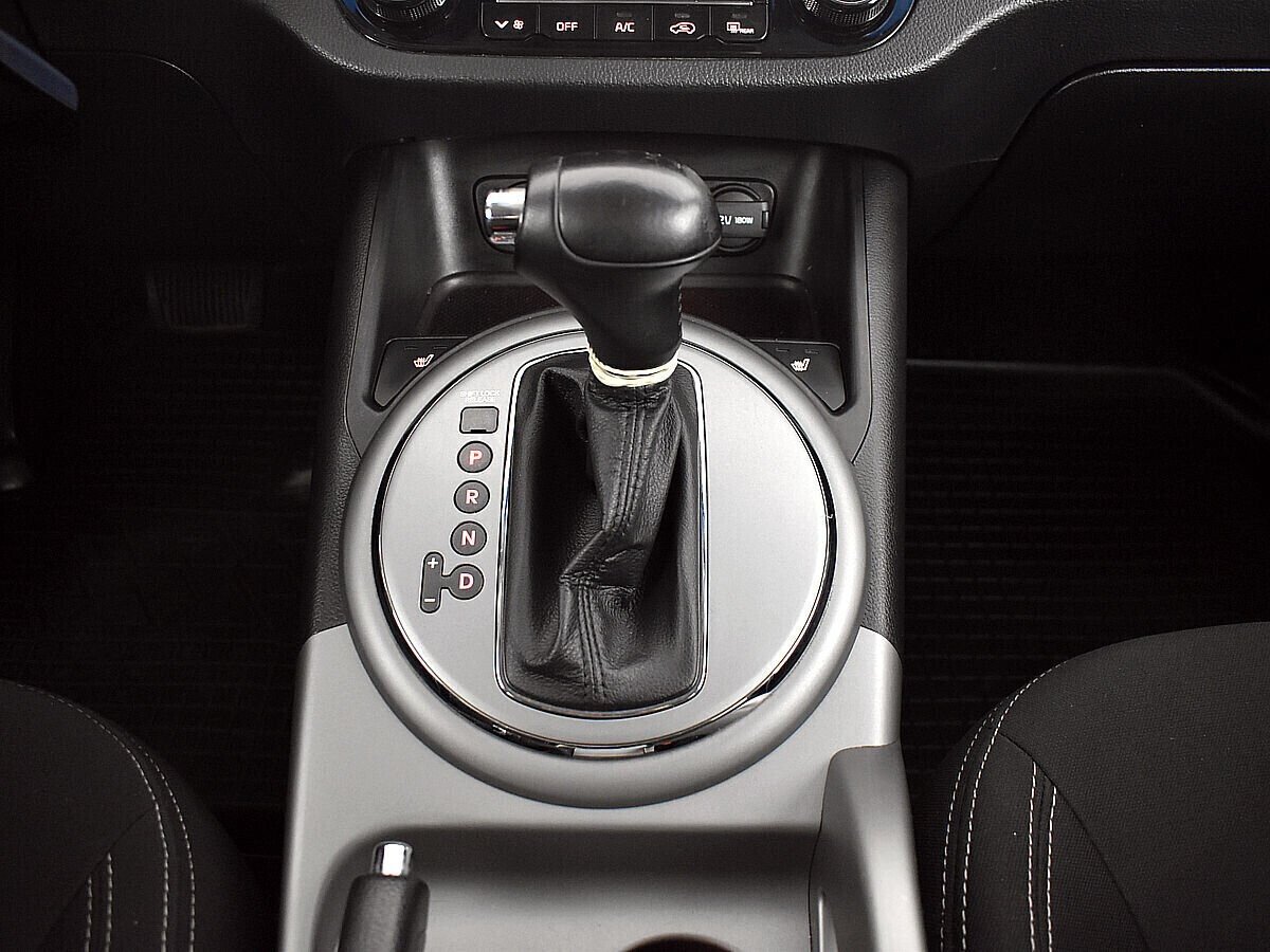 Kia Sportage, 2.0 л, АТ, 2015 фото 2