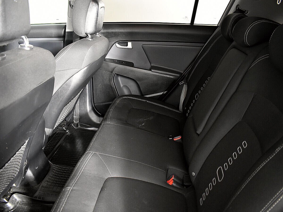 Kia Sportage, 2.0 л, АТ, 2015 фото 1