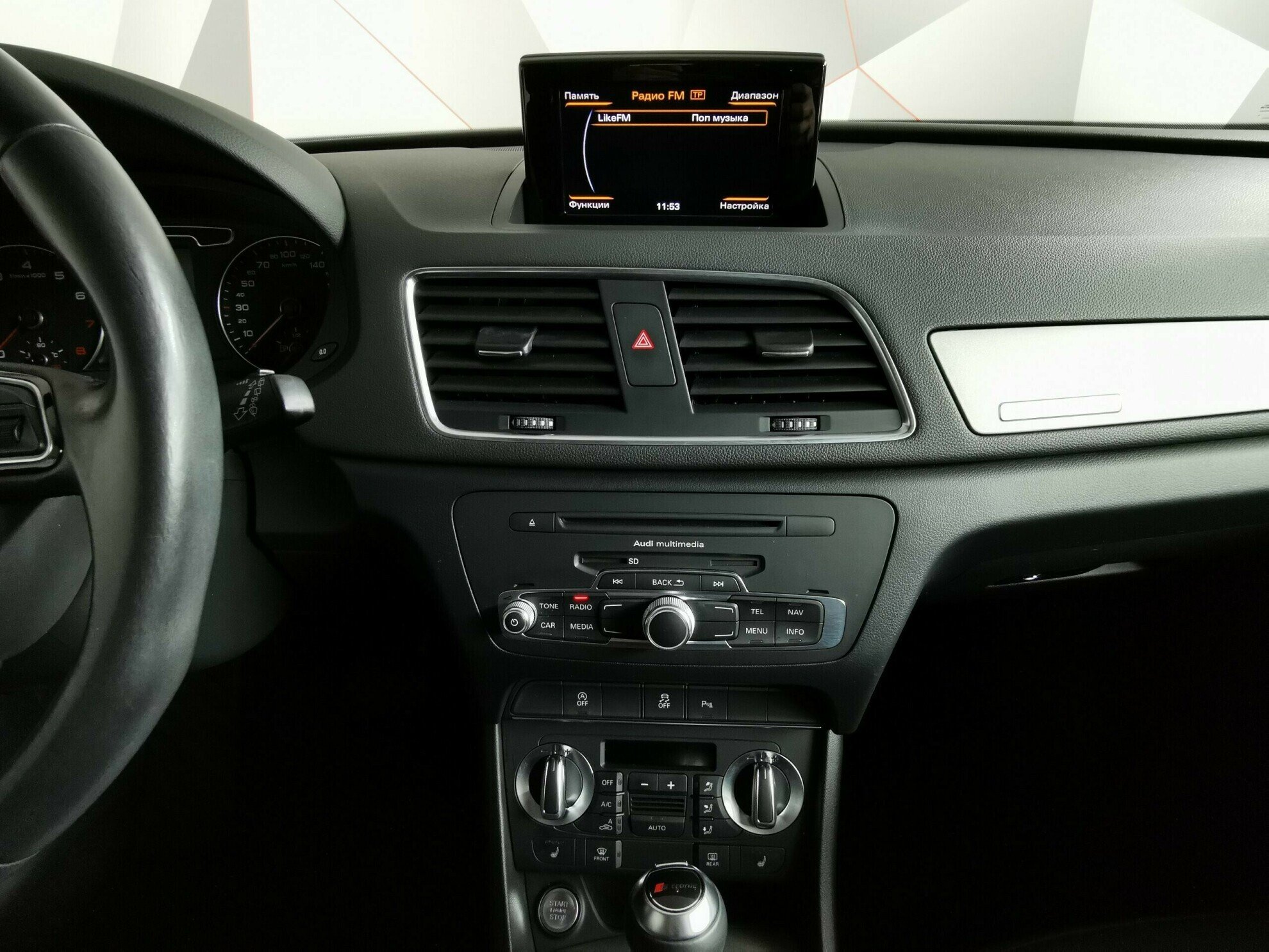 Audi Q3, 2.0 л, Робот, 2013 фото 2