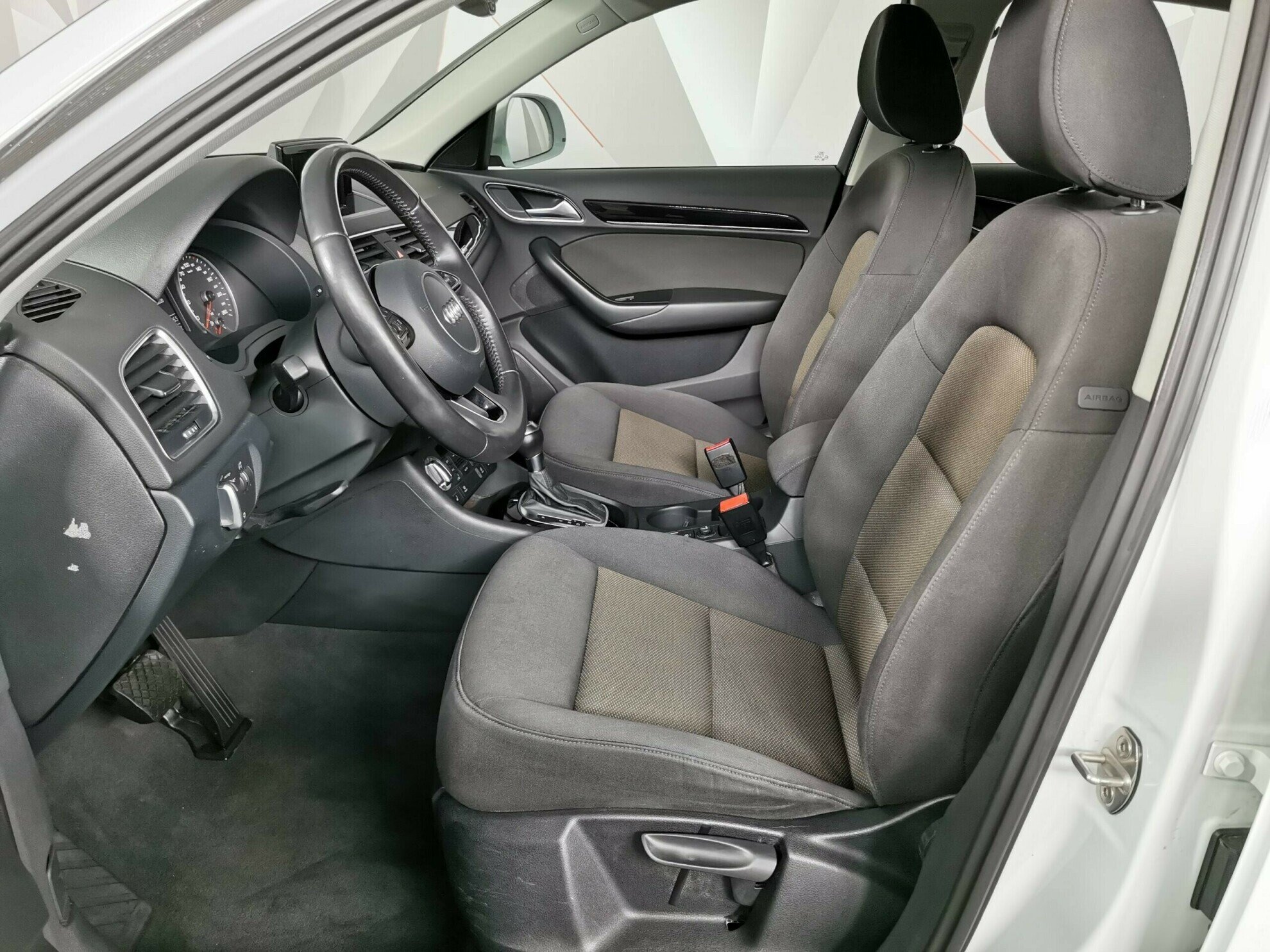 Audi Q3, 2.0 л, АТ, 2014 фото 2