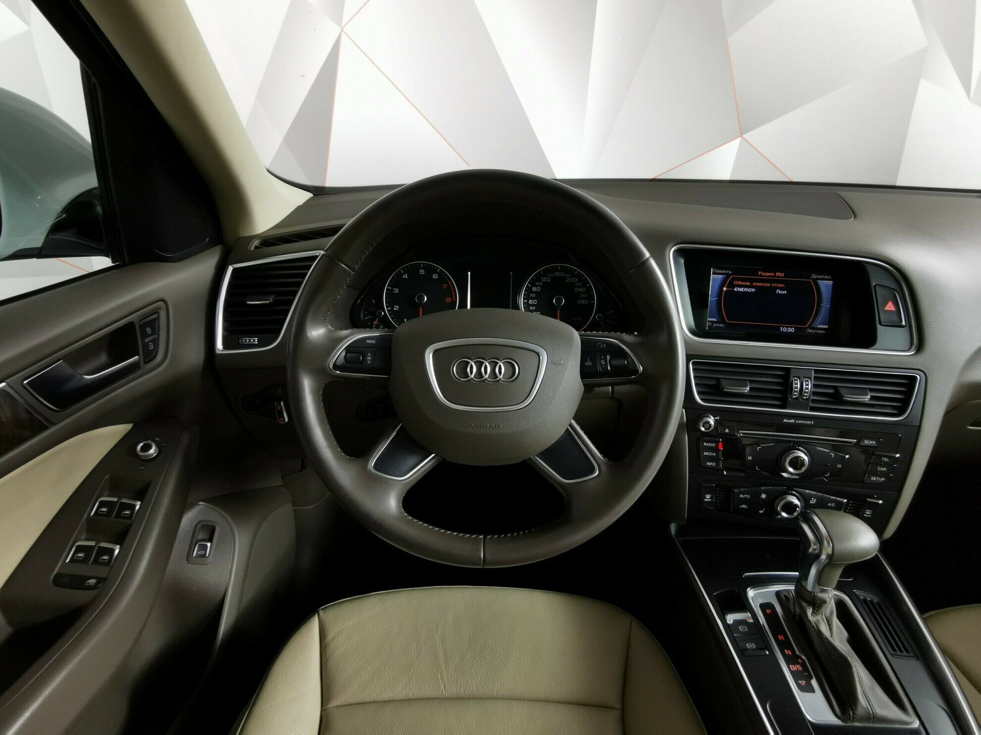 Audi Q5, 2.0 л, АТ, 2015 фото 10