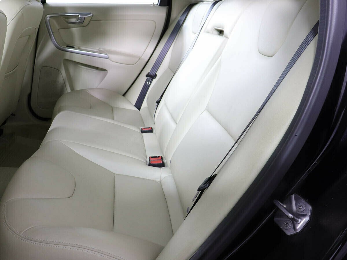 Volvo XC60, 2.4 л, АТ, 2013 фото 2