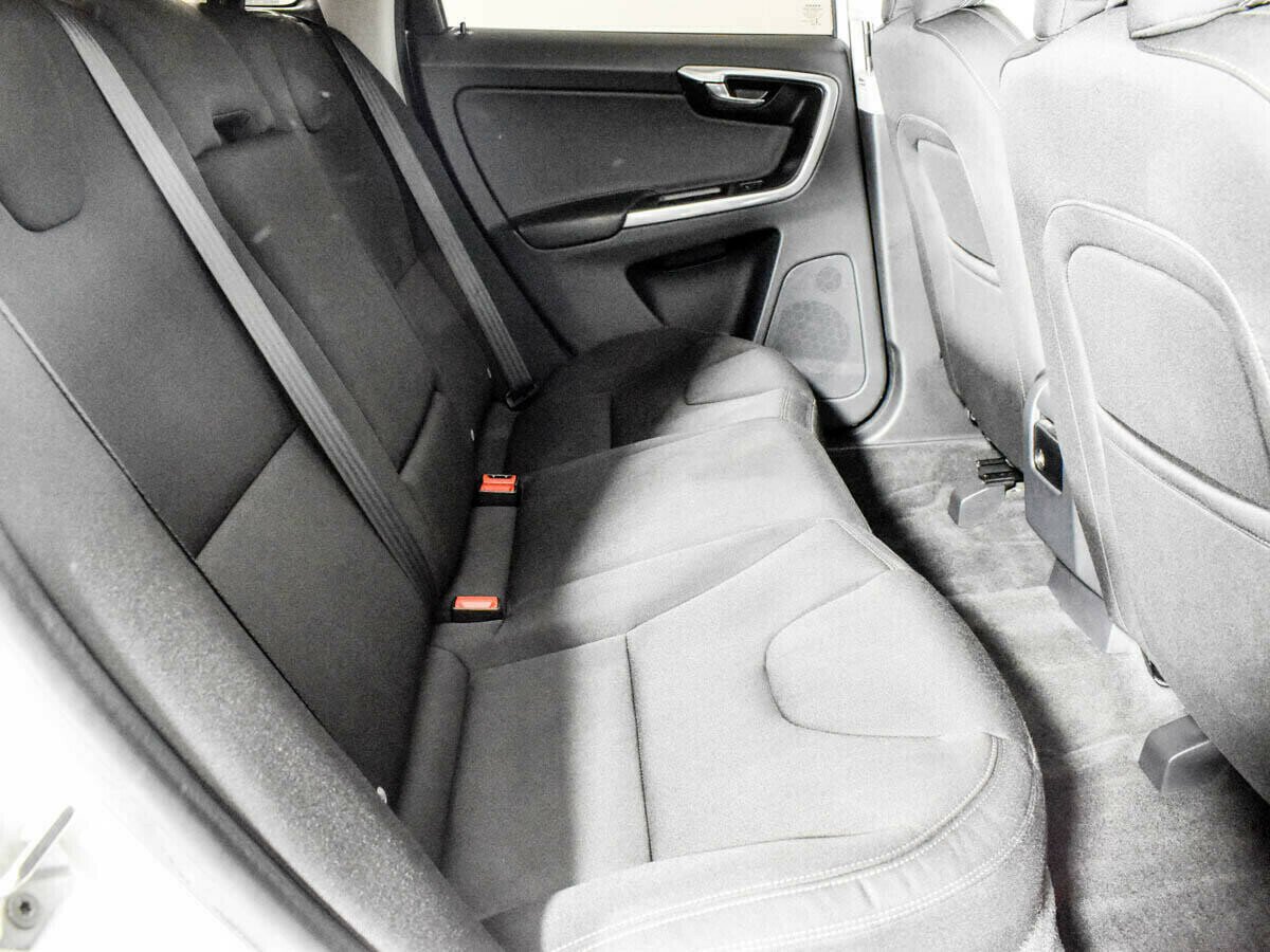 Volvo XC60, 2.0 л, АТ, 2015 фото 1