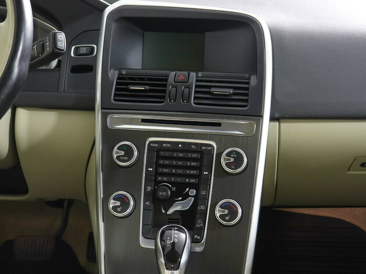 Volvo XC60, 2.5 л, АТ, 2015 фото 2
