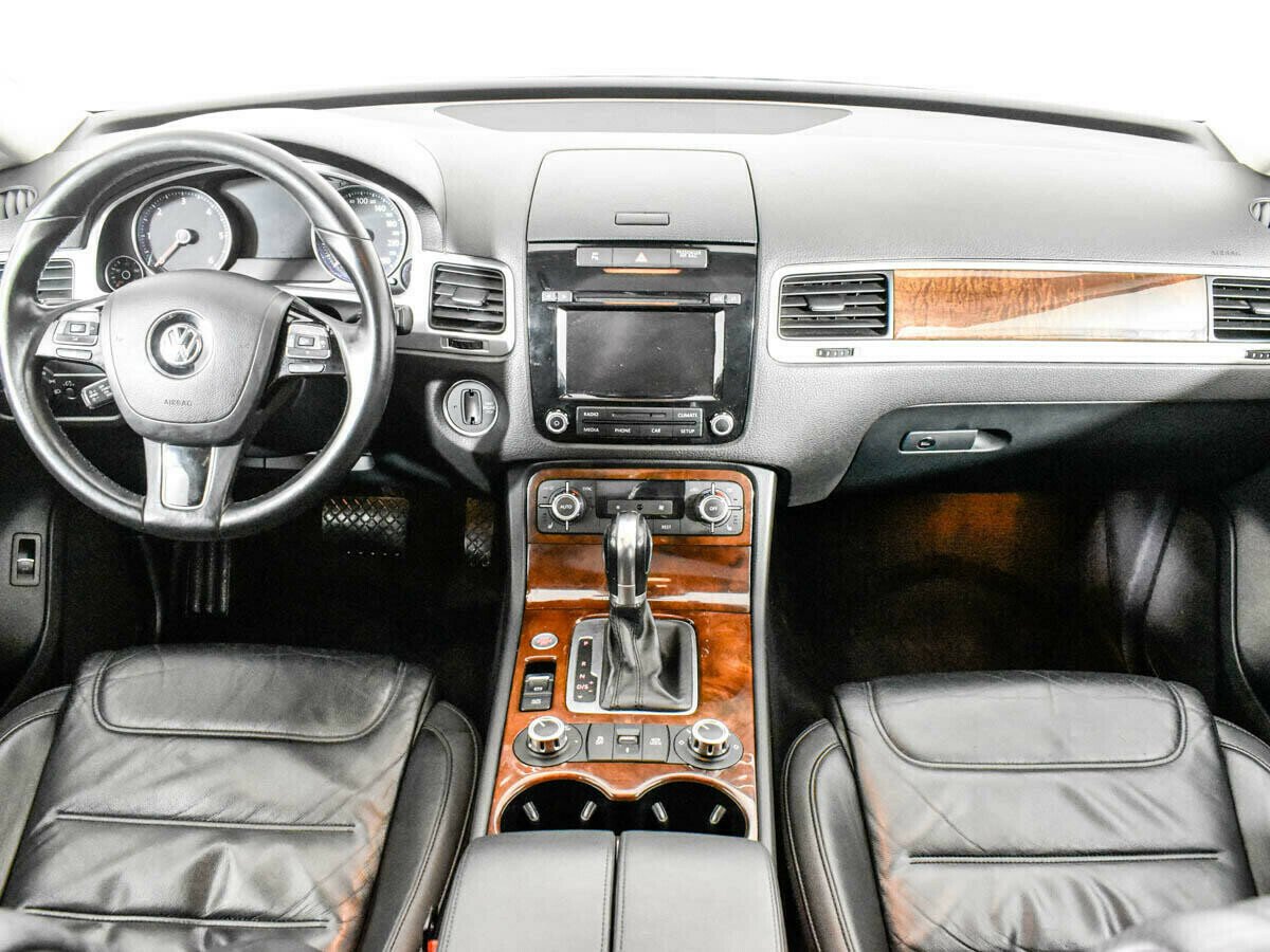 Volkswagen Touareg, 3.0 л, АТ, 2013 фото 2