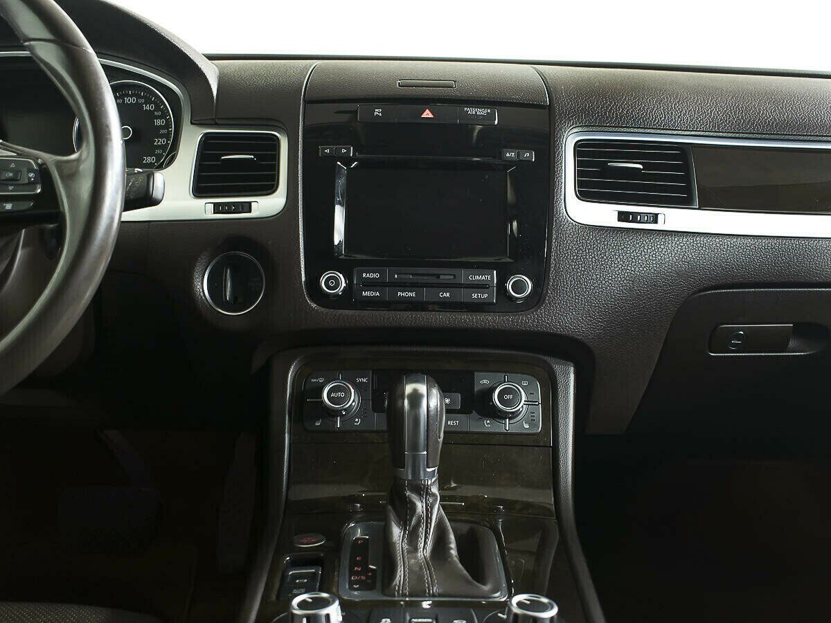 Volkswagen Touareg, 3.6 л, АТ, 2011 фото 8