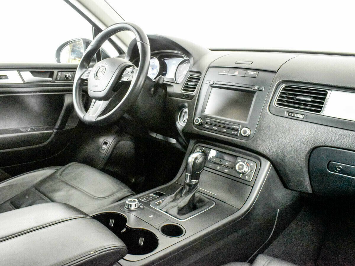Volkswagen Touareg, 3.6 л, АТ, 2013 фото 2