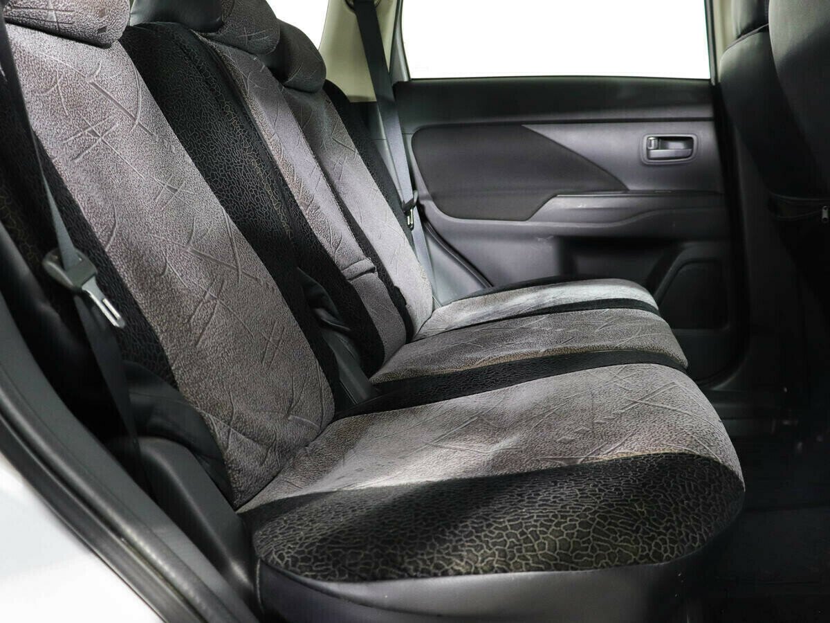 Mitsubishi Outlander, 2.0 л, Вариатор, 2014 фото 8
