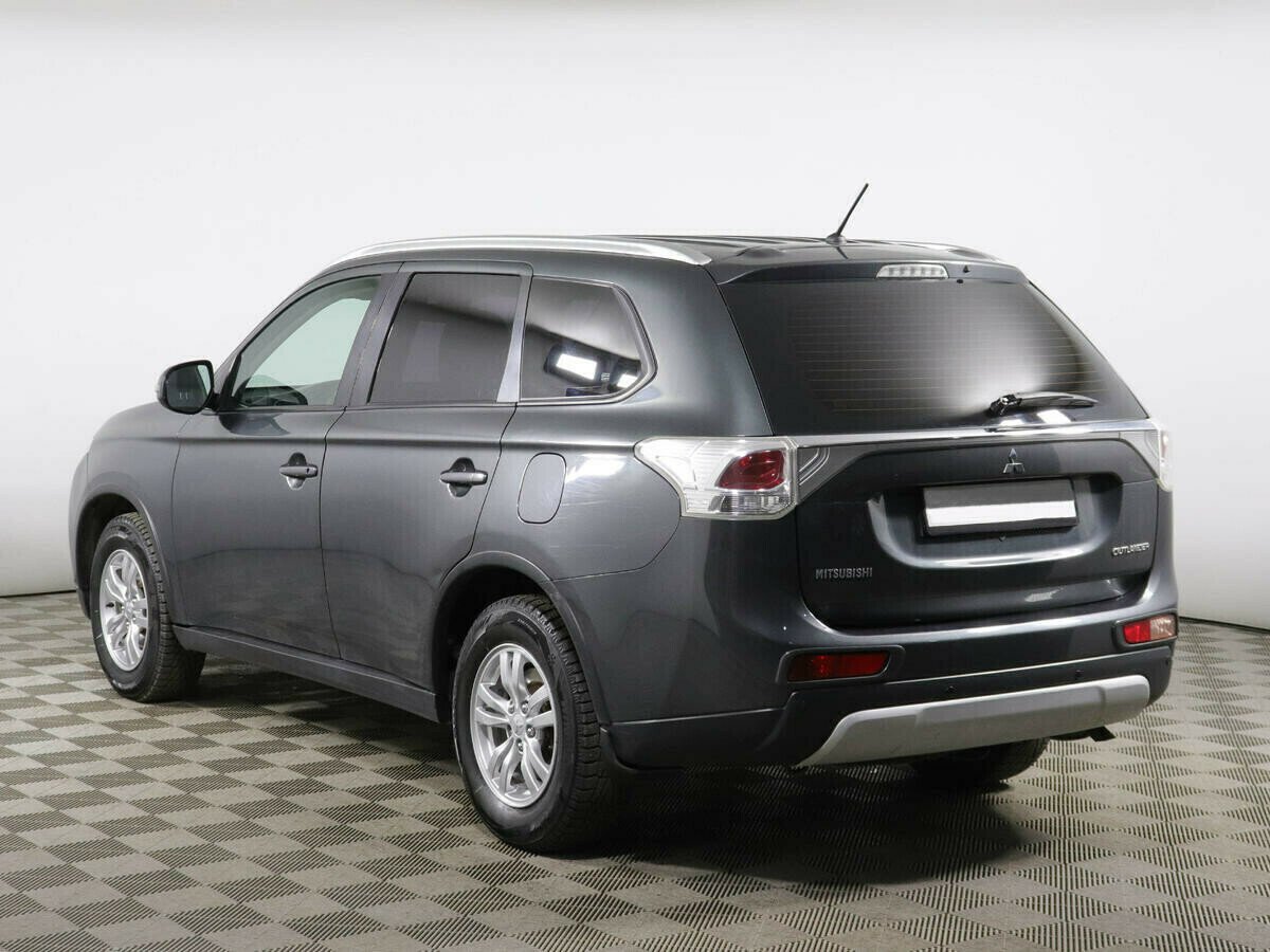 Mitsubishi Outlander, 2.0 л, Вариатор, 2015 фото 6