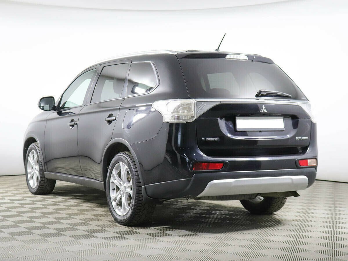 Mitsubishi Outlander, 2.4 л, Вариатор, 2014 фото 5