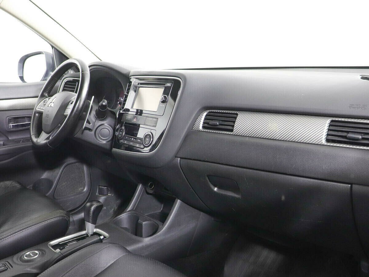 Mitsubishi Outlander, 2.4 л, Вариатор, 2014 фото 2