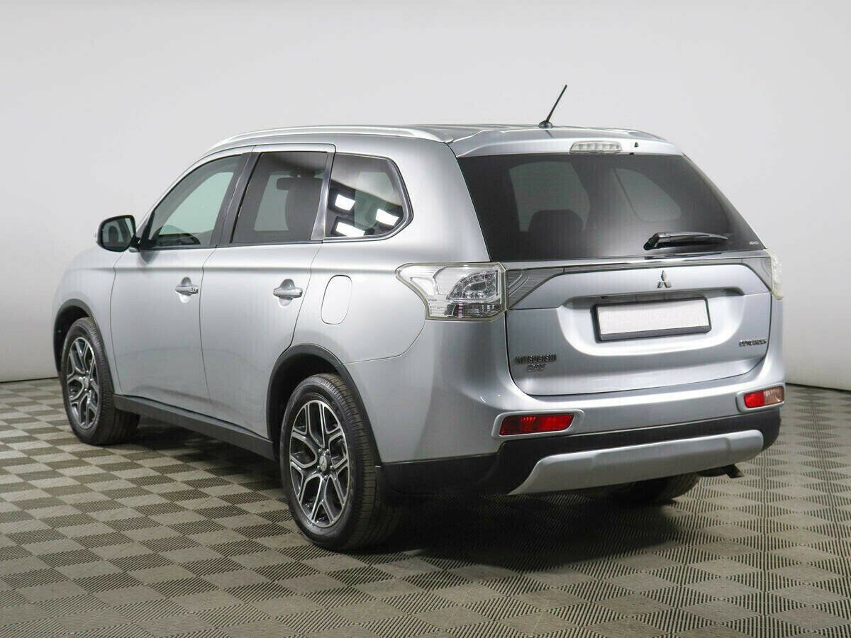 Mitsubishi Outlander, 2.4 л, Вариатор, 2014 фото 5
