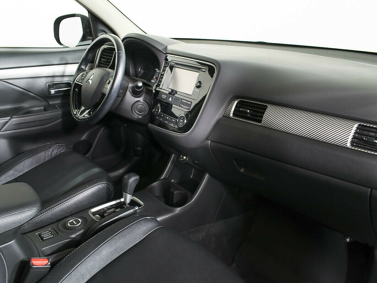 Mitsubishi Outlander, 2.0 л, Вариатор, 2016 фото 7