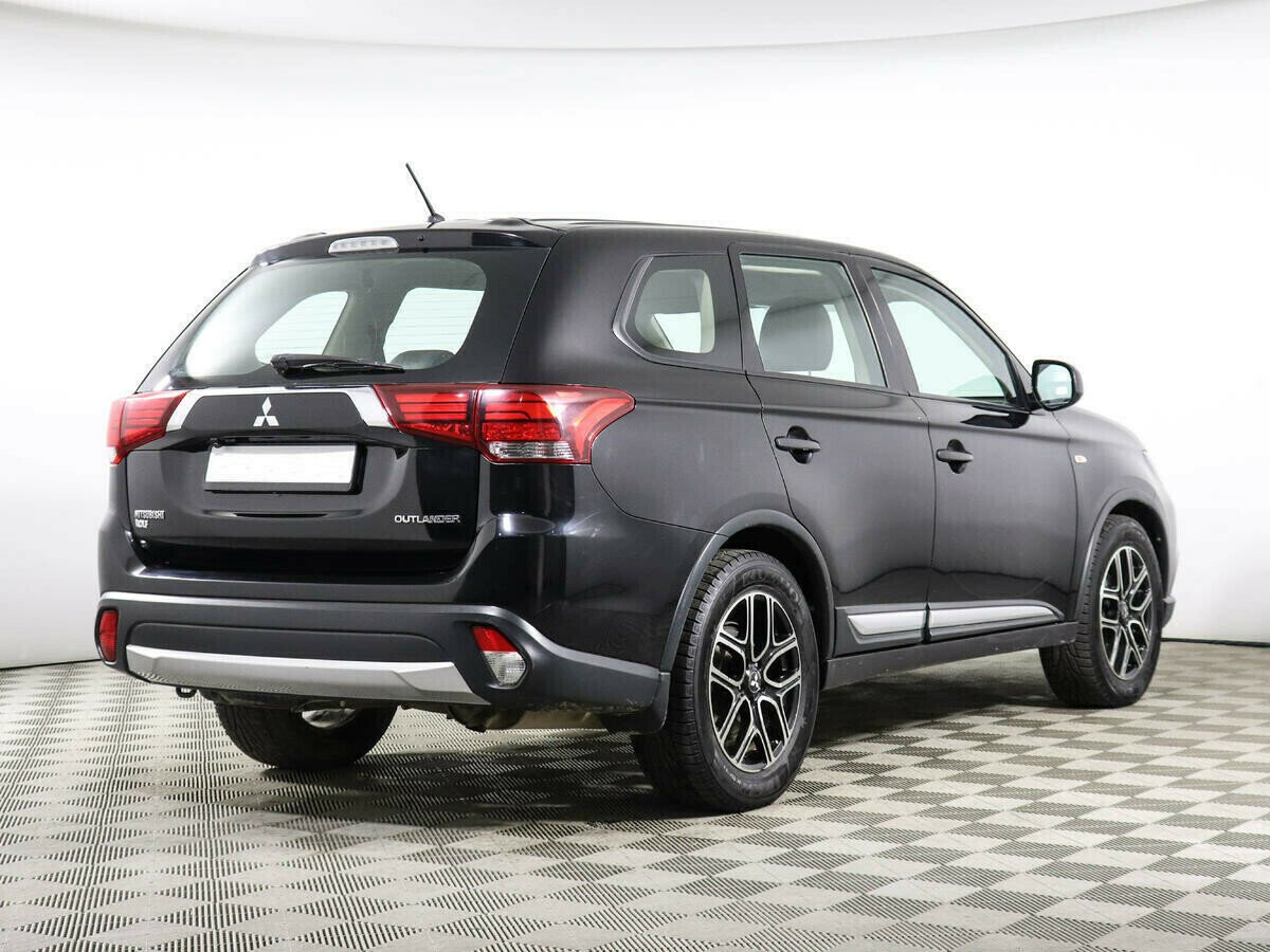 Mitsubishi Outlander, 2.4 л, Вариатор, 2017 фото 6