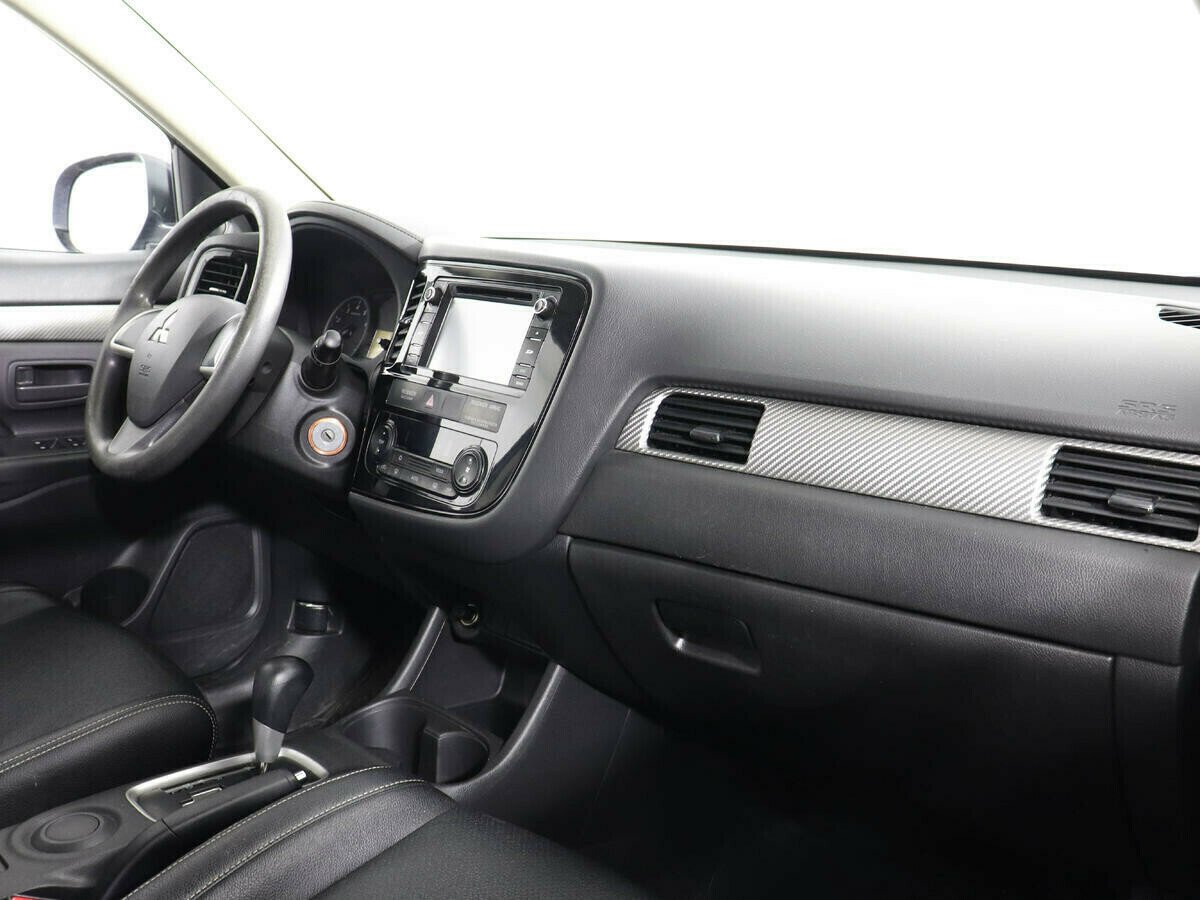 Mitsubishi Outlander, 2.4 л, Вариатор, 2017 фото 7
