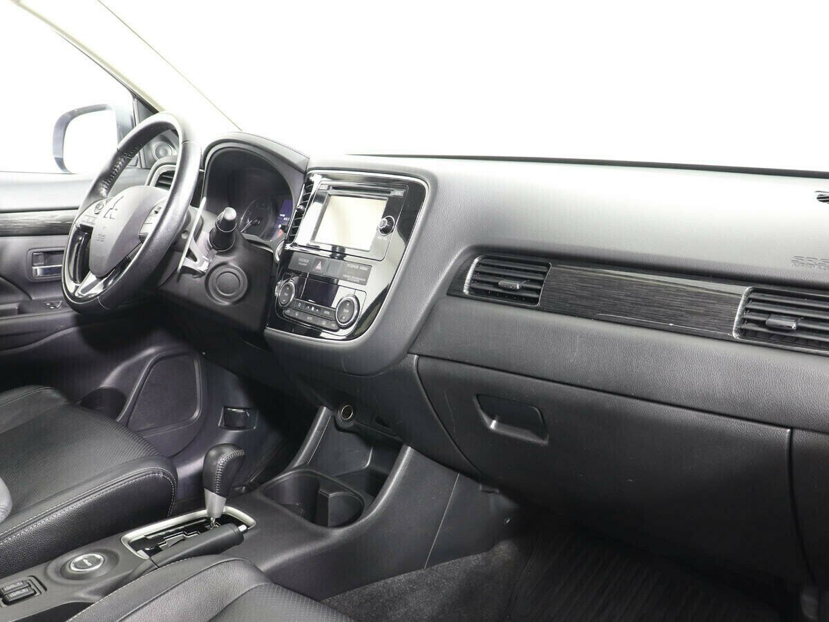 Mitsubishi Outlander, 2.4 л, Вариатор, 2015 фото 7