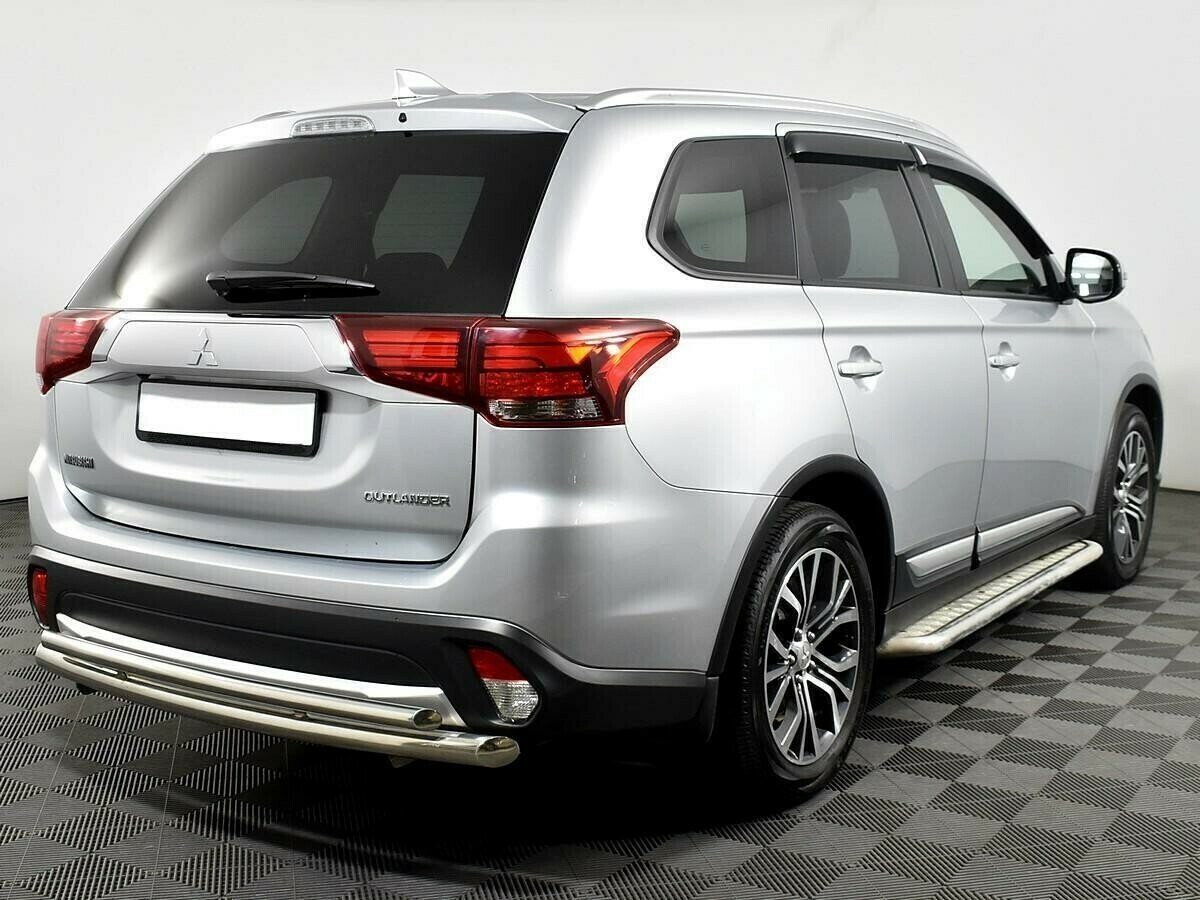 Mitsubishi Outlander, 2.0 л, Вариатор, 2018 фото 6