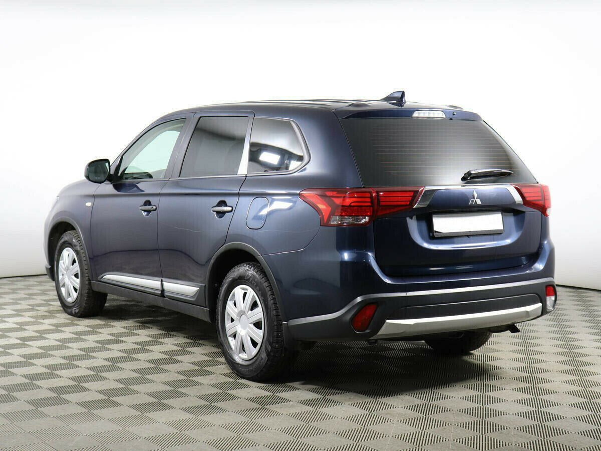 Mitsubishi Outlander, 2.0 л, Вариатор, 2017 фото 6