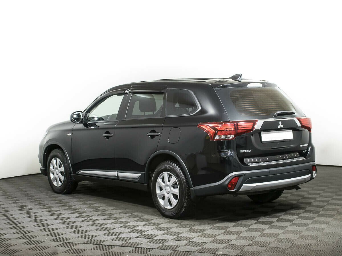 Mitsubishi Outlander, 2.0 л, Вариатор, 2016 фото 5