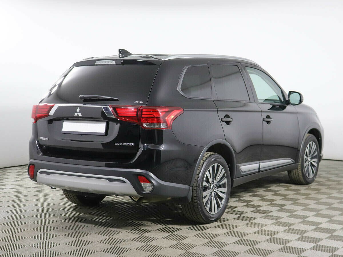 Mitsubishi Outlander, 2.0 л, Вариатор, 2019 фото 5