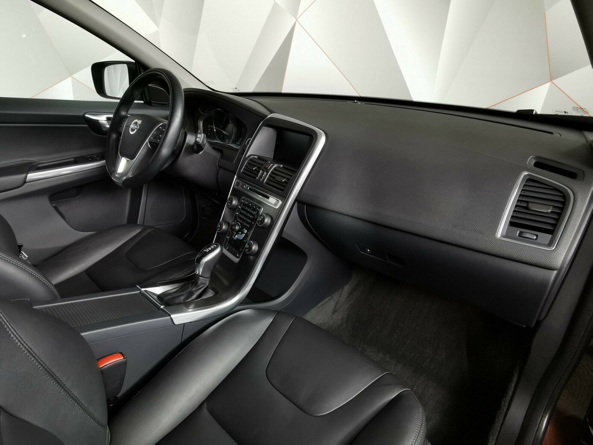 Volvo XC60, 2.4 л, АТ, 2016 фото 8