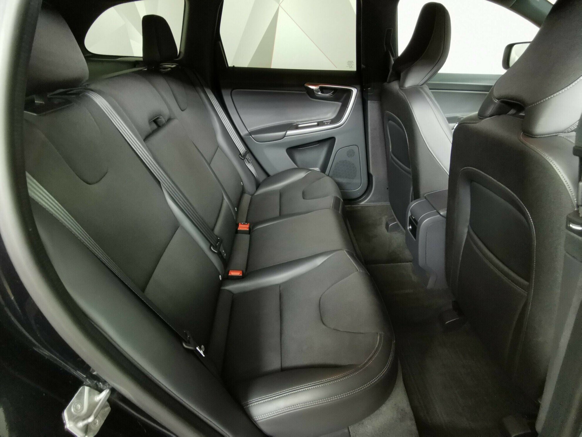 Volvo XC60, 2.0 л, АТ, 2016 фото 10