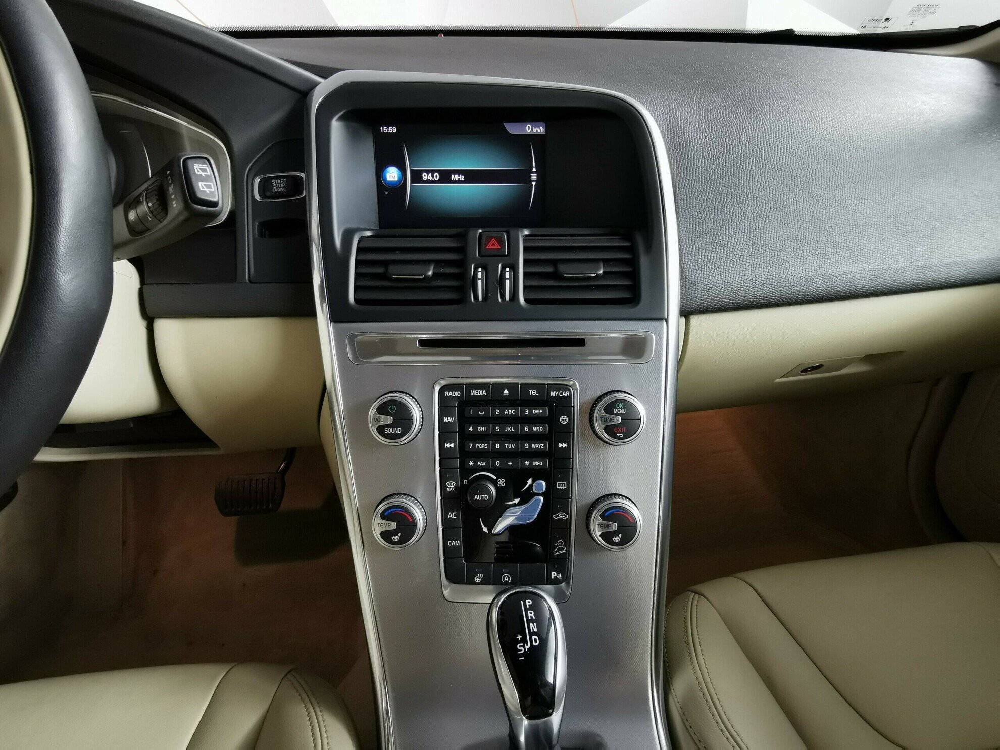 Volvo XC60, 2.4 л, АТ, 2017 фото 7
