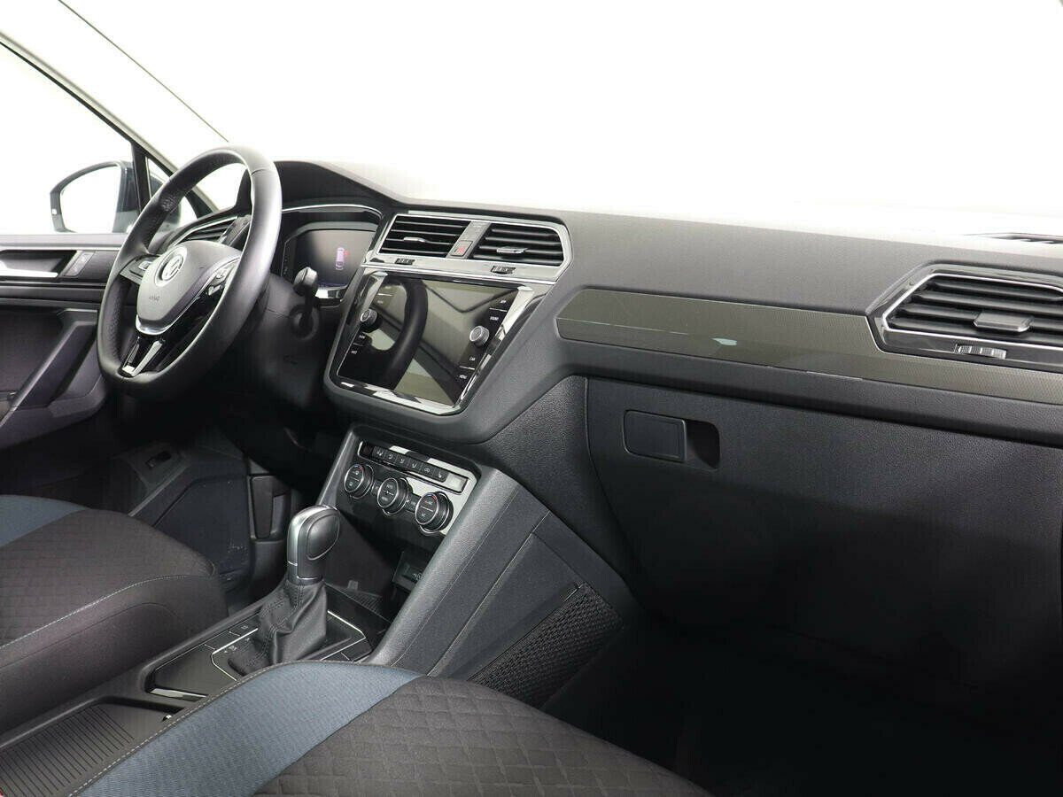 Volkswagen Tiguan, 1.5 л, Робот, 2018 фото 7